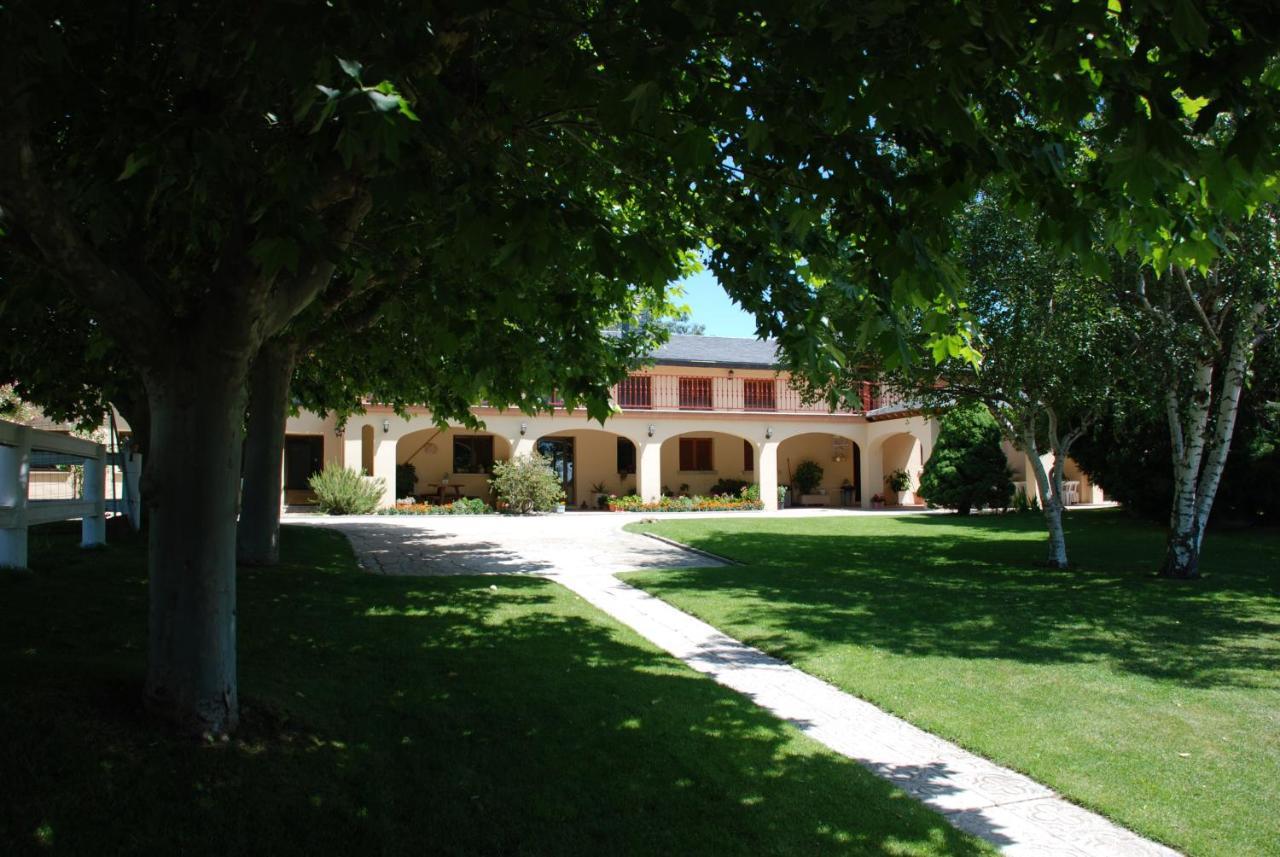 B&B Yeguada La Parrilla El Escorial Exterior foto